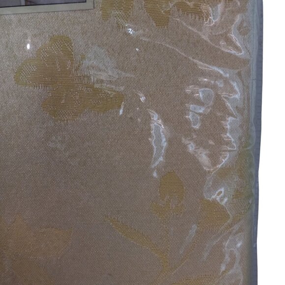 Spring Meadow Damask Tablecloth 70 inch Round Butter Yellow Flowers Vintage NEW - Picture 10 of 10